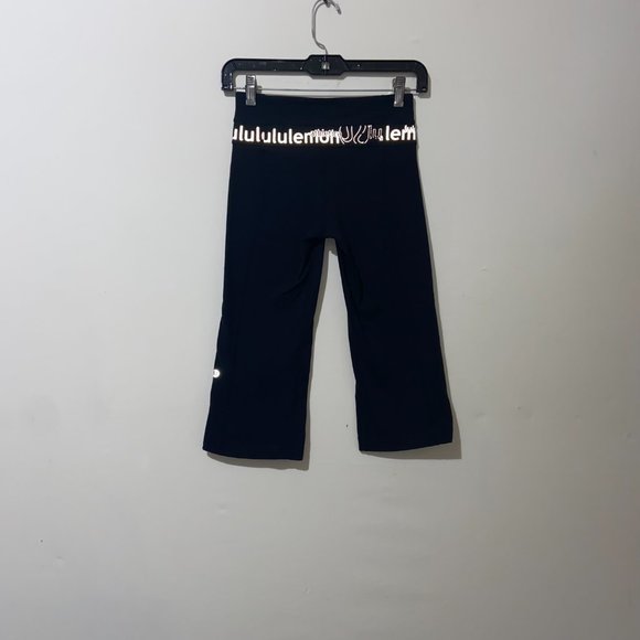Lululemon Black Capri Yoga Pant - Size 2 - Picture 5 of 7